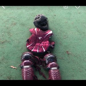 Maroon catching gear